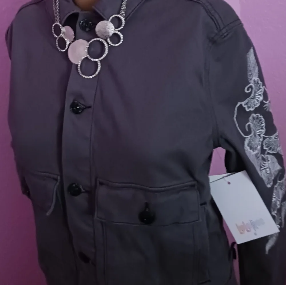 S Lularoe grey long sleeve floral button down jacket with pockets